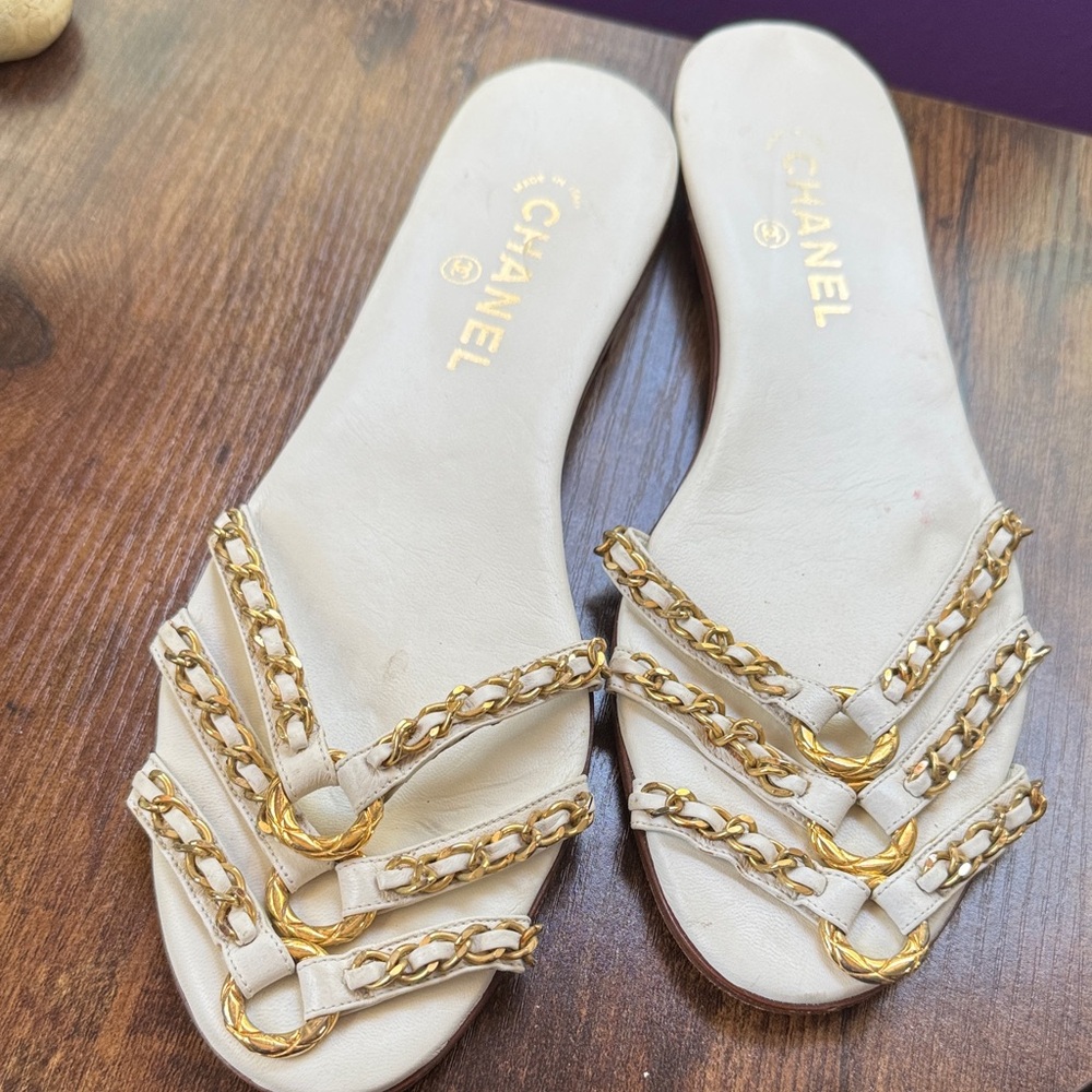CHANEL Vintage 1993 Cream and Gold Chain Slide Sandals,size 40,5
